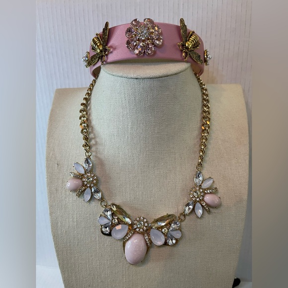 Bundle: 2 Fashionable Headbands, Earrings, Sparkly Statement Necklace - Picture 16 of 17